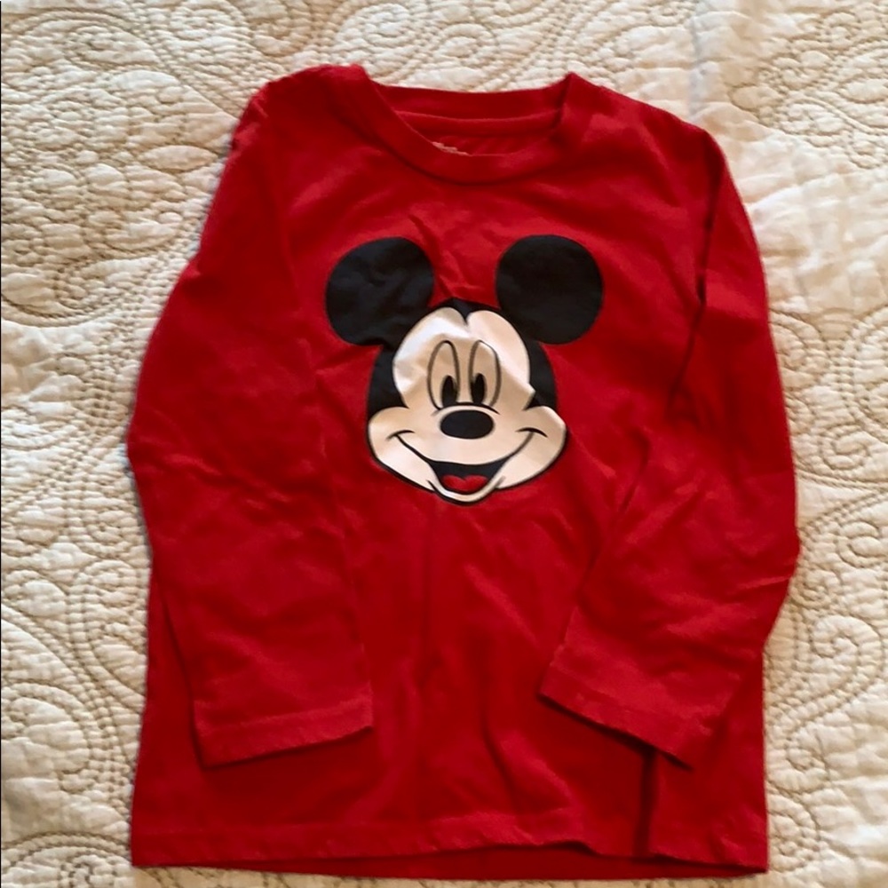 Long sleeved Mickey Mouse t-shirt